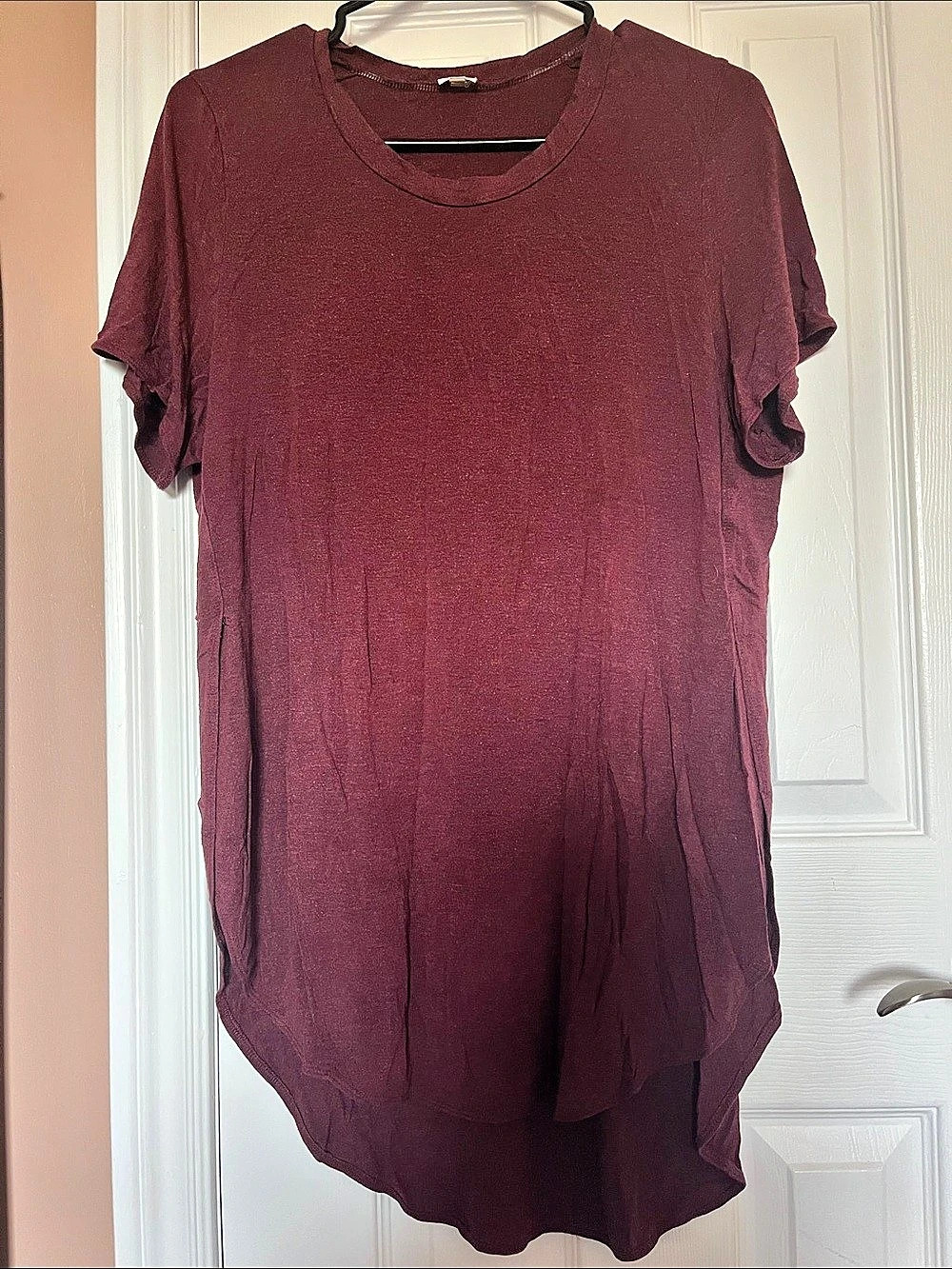 Wilfred Free Short Sleeve Curved Hem Tee in Burgundy Size Large